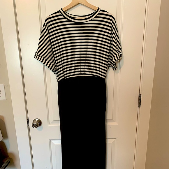 Green maxi dress - Picture 1 of 3